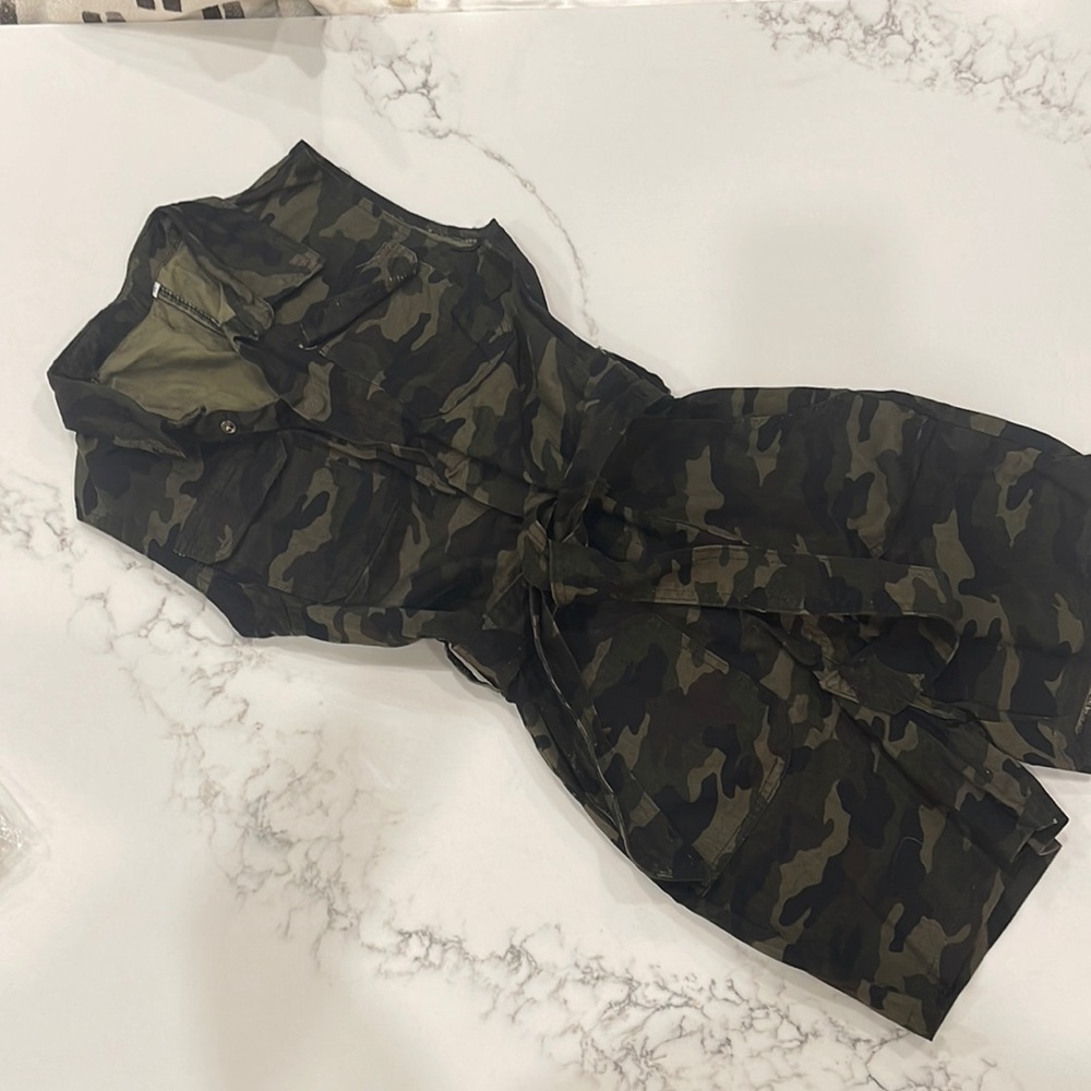 Camo Romper, Adorable, just too small, fits like a 6.